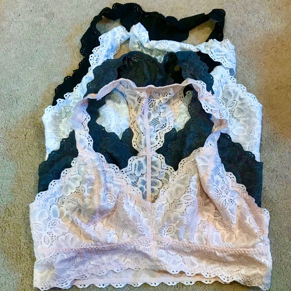 ‼️FREE‼️ with purchase! 4 Lace Bralettes